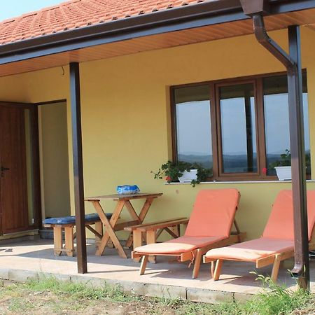 Malavi Guest House Krasen! Comfort&Clean! ภายนอก รูปภาพ