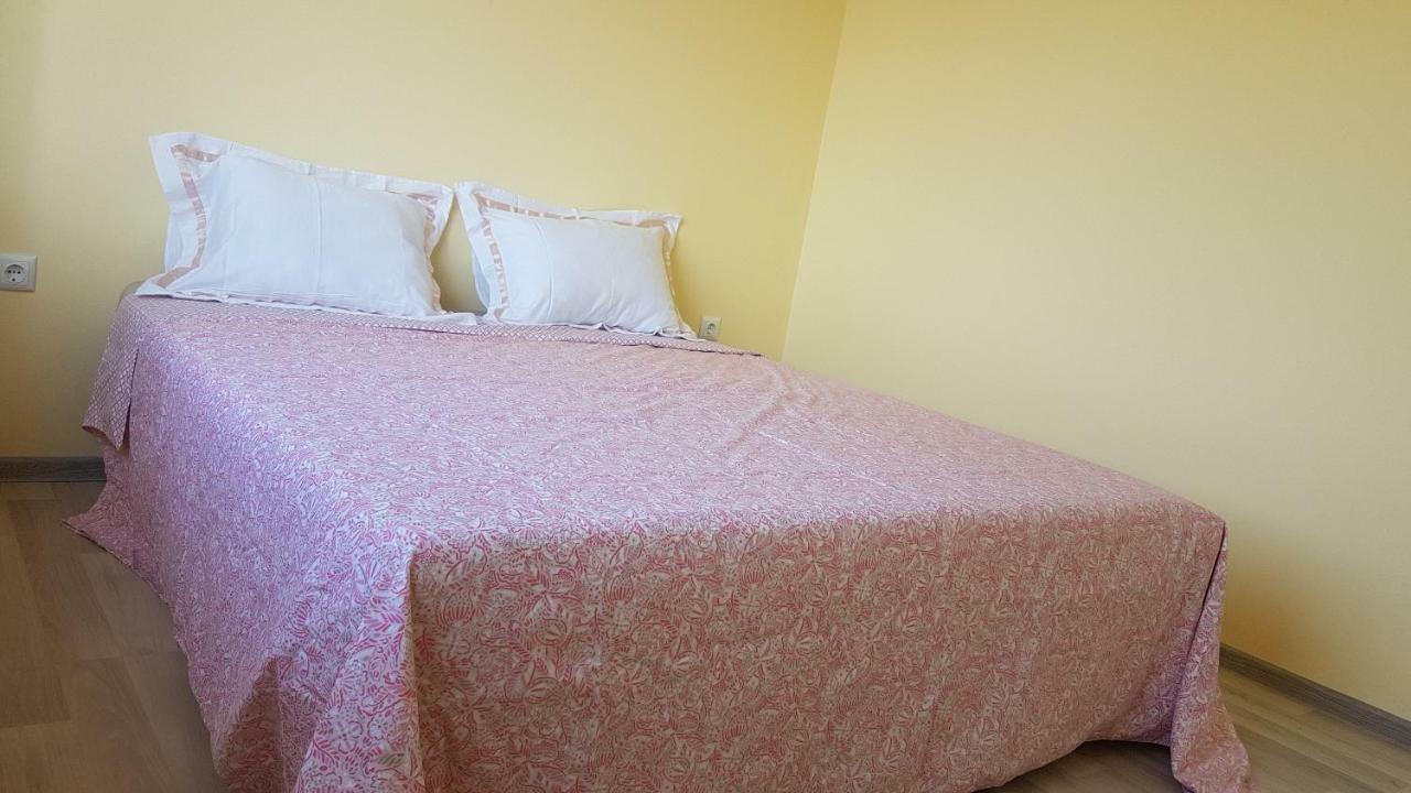 Malavi Guest House Krasen! Comfort&Clean! ภายนอก รูปภาพ